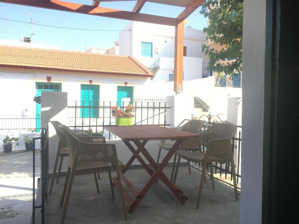 Kontos-Traditional House In Andros Beach Andros Town Exterior foto